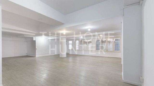 72 sqm office for rent in Barcelona
