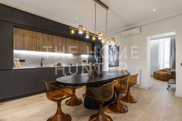128 sqm luxury flat for sale in Madrid