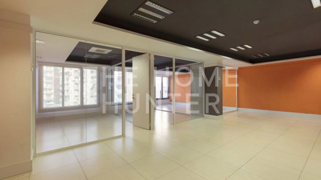 AV MADRID / LES CORTS