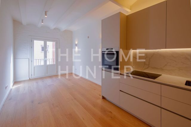 82 sqm flat for sale in Barcelona