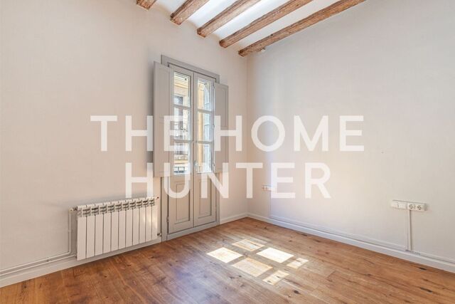 76 sqm flat for sale in Barcelona
