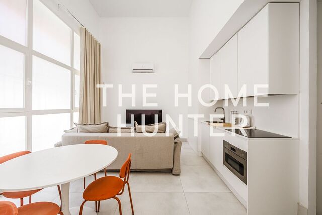 100 sqm flat for sale in Madrid