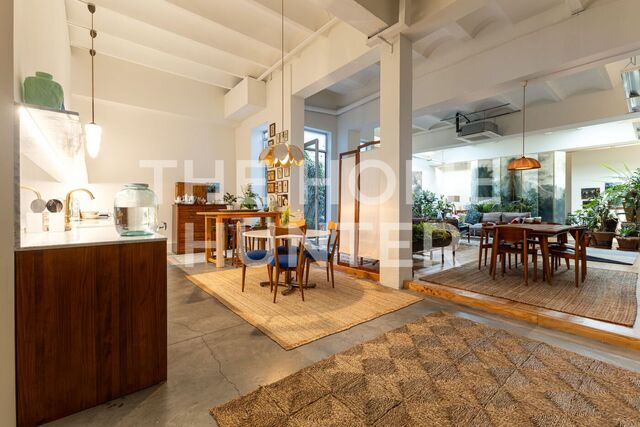 257 sqm loft for sale in Barcelona