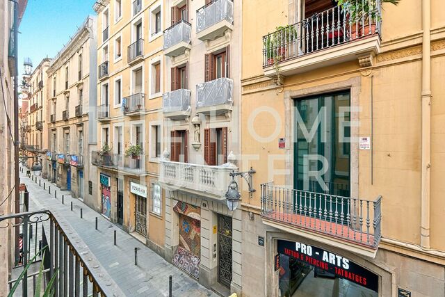 94 sqm flat for sale in Barcelona