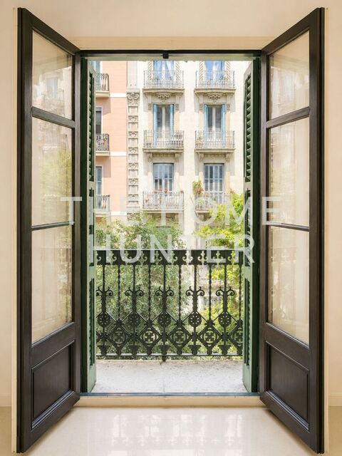 CORSEGA / EIXAMPLE